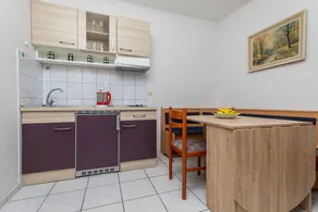 Two bedroom apartment with balcony and sea view Brela, Makarska (A-24416-a) - Image 4