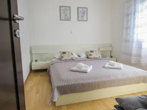 Wonderful flat with terrace, barbeque & pool | Sea view | Beach nearby - Image 2