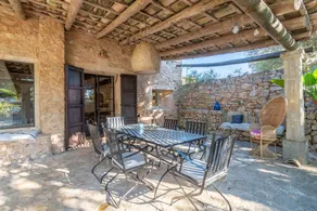 Charming country house 'Can Panxeta' with sea views, Wi-Fi, and air conditioning - Image 4