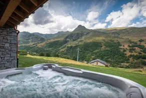 Chalet with sauna, terrace & BBQ | Perfect for remote work - Image 3
