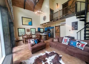 Escape to Elegance: Waterfront Cabin in a Texas Forest – Ideal Glamping Getaway - Image 2