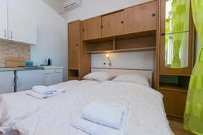 Lovely studio with terrace | Sea view - Image 4