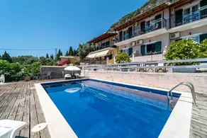 Aparthotel with terrace & pool | Sea view - Image 2