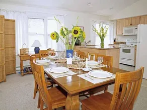 Lovely unit with ocean views from top deck! - Image 3