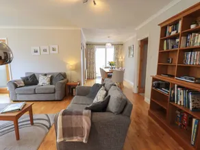 Familienorientiertes gemütliches Landhaus mit Garten und Whirlpool | Haustiere erlaubt - Image 4