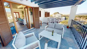 Apartment with terrace, pool & garden - Image 3