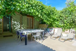 House with terrace, BBQ & pool | Mountain view - Image 2