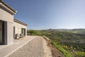Fully equipped villa | Mountain view - Image 2