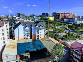 Family-friendly apartment with terrace - Image 5