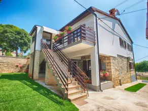Espléndido apartamento vacacional con barbacoa y terraza - Image 2