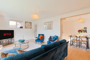 Fully equipped holiday home with garden - Image 3