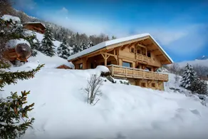 Relax in the hot tub or sauna at this unique chalet for 13 - OVO Network - Image 4