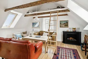 Family-oriented beautiful holiday home with BBQ, terrace & garden | Water view - Image 5