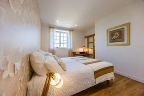 Family-oriented B&B with pool, garden & terrace - Image 2
