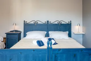 Holiday Home 'Stanza Azzurra' with Wi-Fi and Air Conditioning - Image 2