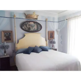 Suite 7 with Mountain Views, Shared Terrace, and Wi-Fi - Image 2