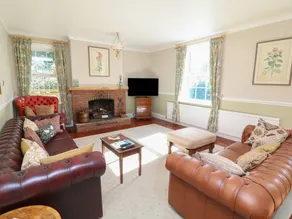 Family-oriented cottage with garden | Pets allowed - Image 5
