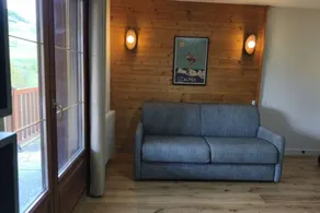 Flat with pool - Image 4
