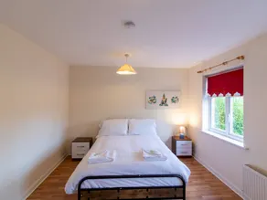 Maison avec internet haut débit, jardin et terrasse - Image 3
