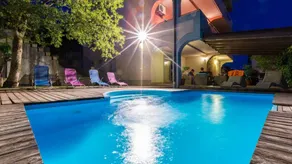 Nice flat with terrace, garden & pool - Image 2