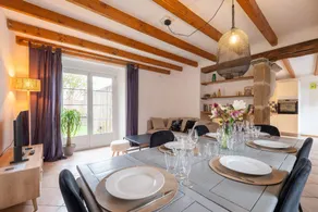 Fully equipped lovely cottage with terrace & garden | Garden view | Dogs allowed - Image 3