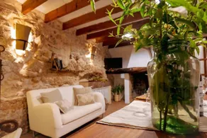 Apartment with terrace - Image 5