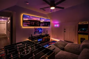Rocky Mount Retreat Hot Tub Firepit Gameroom - Image 4