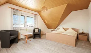 Private room with terrace & garden - Image 2