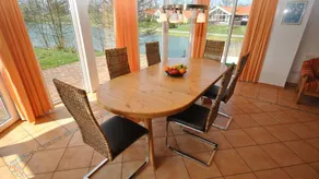 Holiday home with terrace, garden & jacuzzi - Image 3
