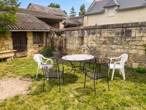 Casa con barbecue e giardino - Image 4