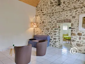 Cottage with garden & BBQ - Image 5