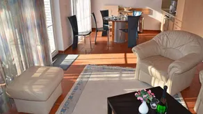 Vacation apartment in a quiet location and with balcony - Ferienhaus Solamar FeWo OG - - Image 5