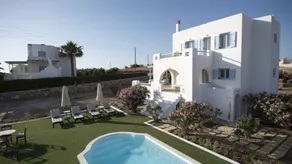 Villa with fast internet, private pool & garden | Beach view - Image 2