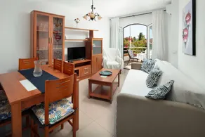 Appartement de vacances avec internet haut débit, terrasse et piscine | Vue jardin | Plage à proximité | Avec animaux autorisés - Image 3