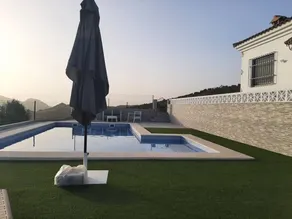 House with barbeque & private pool - Image 3