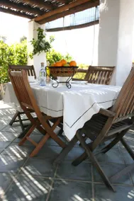 Familienorientiertes wunderschönes Ferienhaus mit privatem Pool, Terrasse und Grill | Gartenblick | Ideal für Homeoffice - Image 2