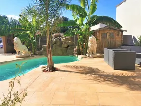 Fully equipped lovely house with private pool, garden & barbecue | Pets are welcome - Image 2
