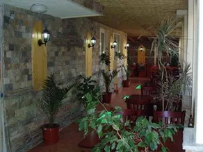 Hotel Laguna - Image 2