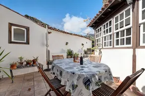 Ferienhaus mit Terrasse und Grill | Bergblick - Image 2