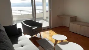 Holiday apartment with terrace & barbecue | Sea view | Close to the beach - Image 4