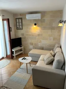 Flat with terrace | Garden view - Image 2