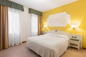 Private room - Image 5
