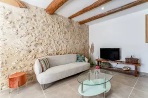 Holiday home with pool, terrace & garden - Image 2