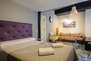 Apartment with terrace | Next to Seville Cathedral | Good for workation | Dogs allowed - Image 4