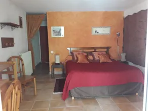 L écrin de verdure sous les étoiles (Chambre Studio MEDITERRANEE) - Image 2