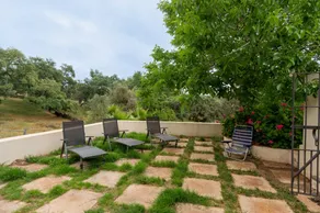 Charming house with terrace, garden & fast internet | Mountain view | Dogs allowed - Image 3