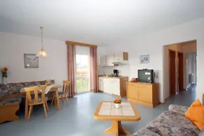 Apartment with barbeque & garden | Garden view - Image 2