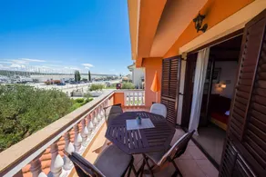 Olive tree apartment - Image 2