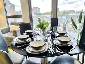Fully equipped lovely aparthotel with terrace | Perfect for remote work - Image 2