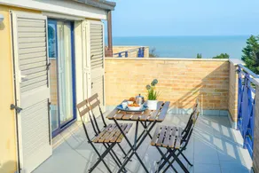Appartamento con giardino, terrazza e piscina | Vista sul mare - Image 3